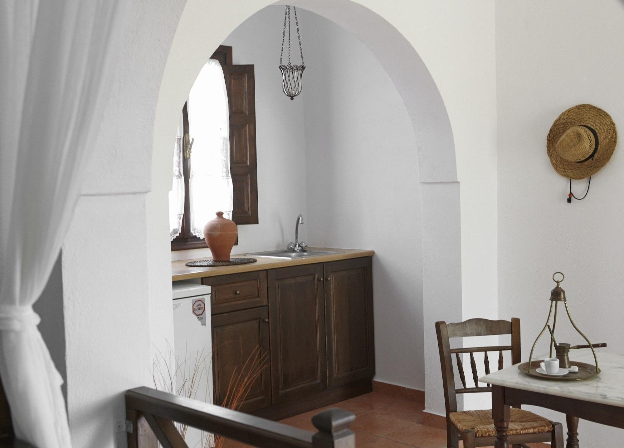 Kamári Anna Traditional Apartments מראה חיצוני תמונה