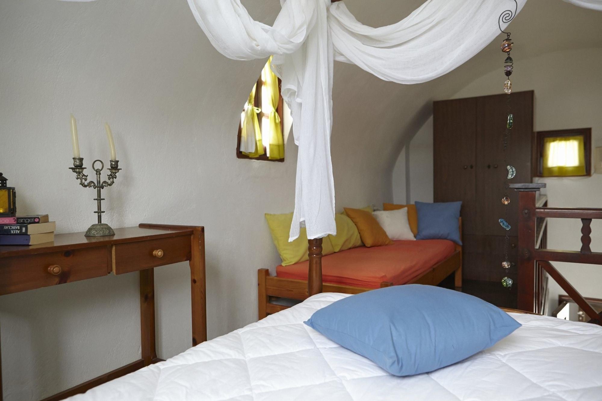 Kamári Anna Traditional Apartments מראה חיצוני תמונה