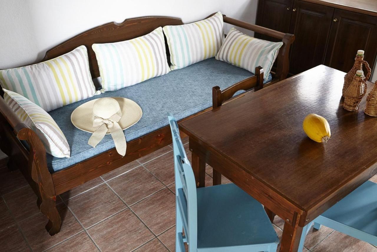 Kamári Anna Traditional Apartments חדר תמונה